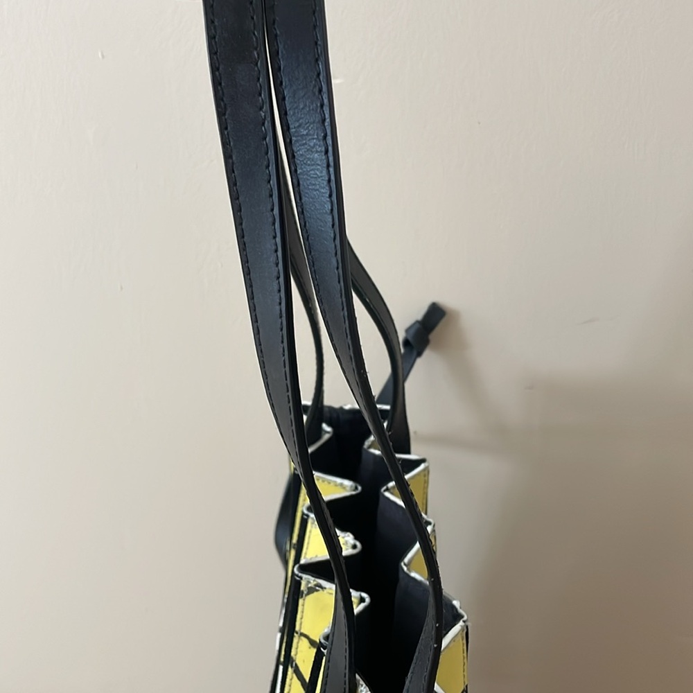 Zara Black and Cream Tote Bag - Picture 7 of 7